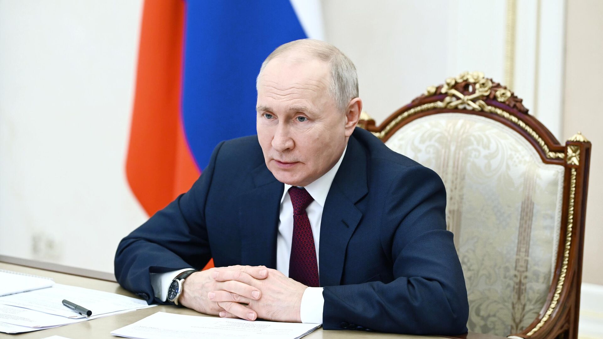 Путин поручил поощрить российских спортсменов по итогам международных турниров