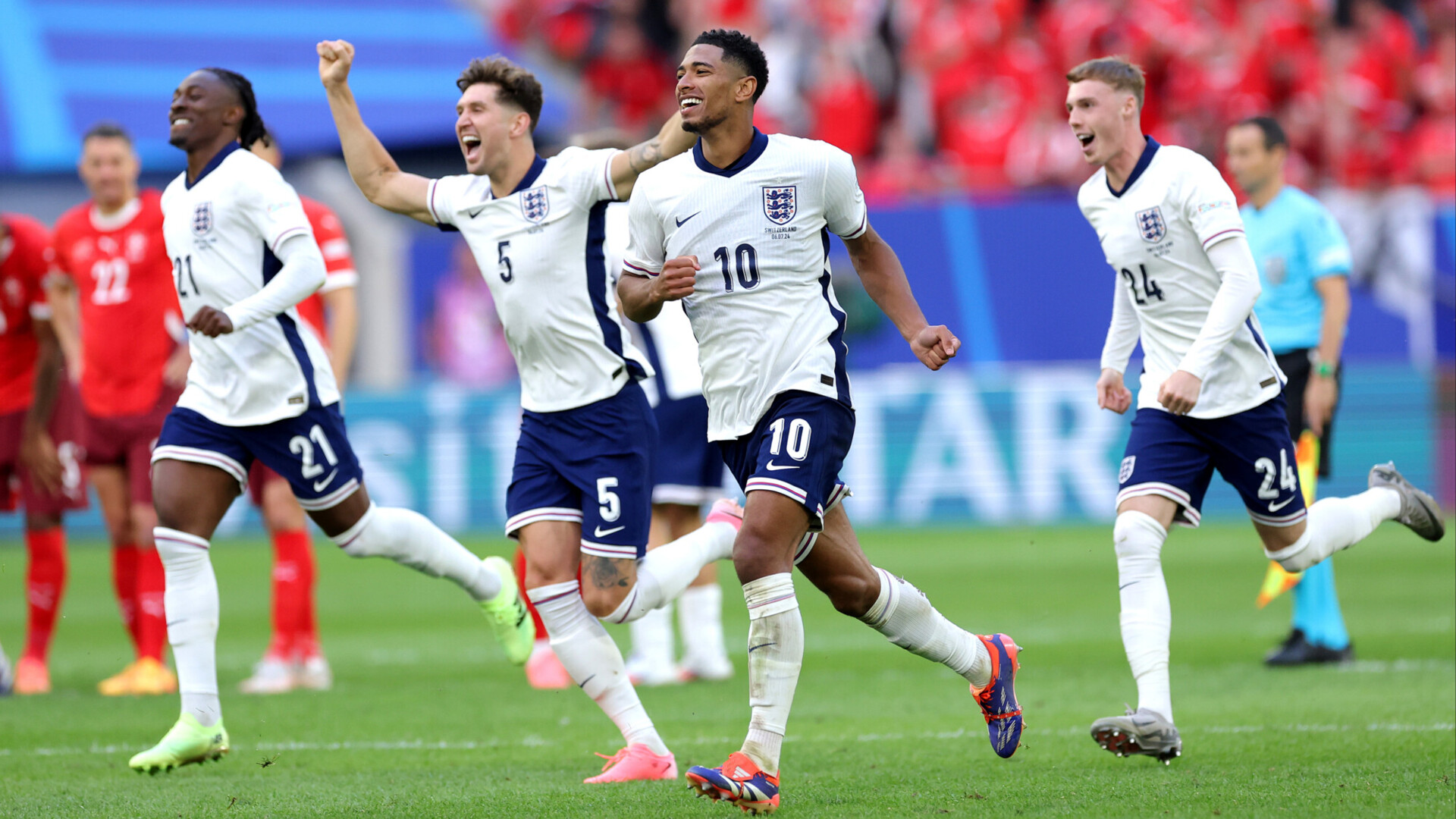 Сборная Англии вышла в полуфинал на втором чемпионате Европы подряд