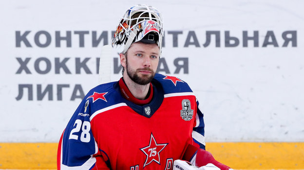 Федотов может играть в предсезонных турнирах благодаря регистрации его контракта в КХЛ