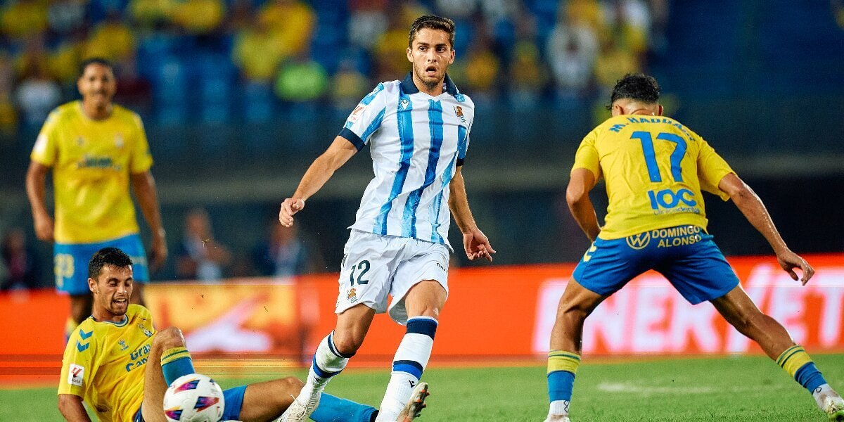 Захарян попал в стартовый состав «Реала Сосьедад» на матч Ла Лиги с «Вильярреалом»