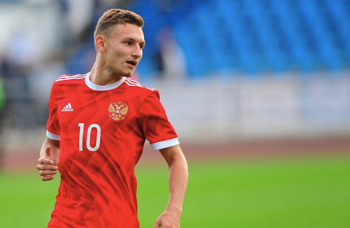 Чалов оформил дубль за сборную России в игре с Белоруссией