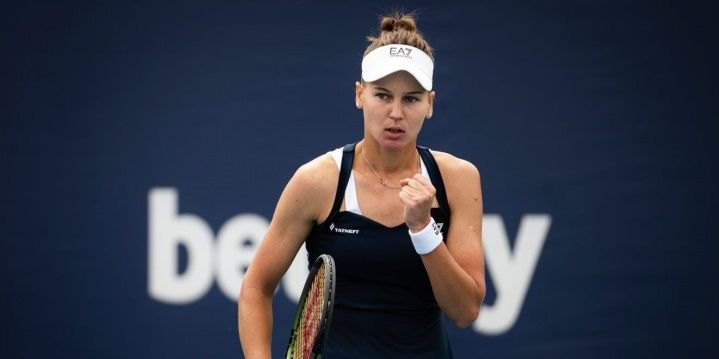 Кудерметова проиграла Шнайдер во втором круге турнира WTA-500 в Чарльстоне