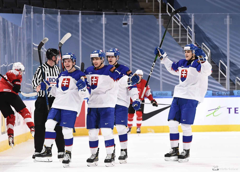 Словакия обыграла Чехию в матче открытия МЧМ-2024
