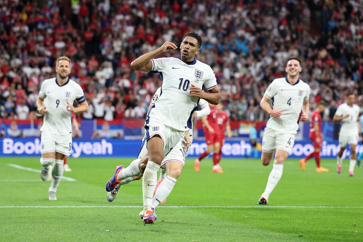 Линекер о тактике сборной Англии на Евро-2024: их не обучают играть иначе?