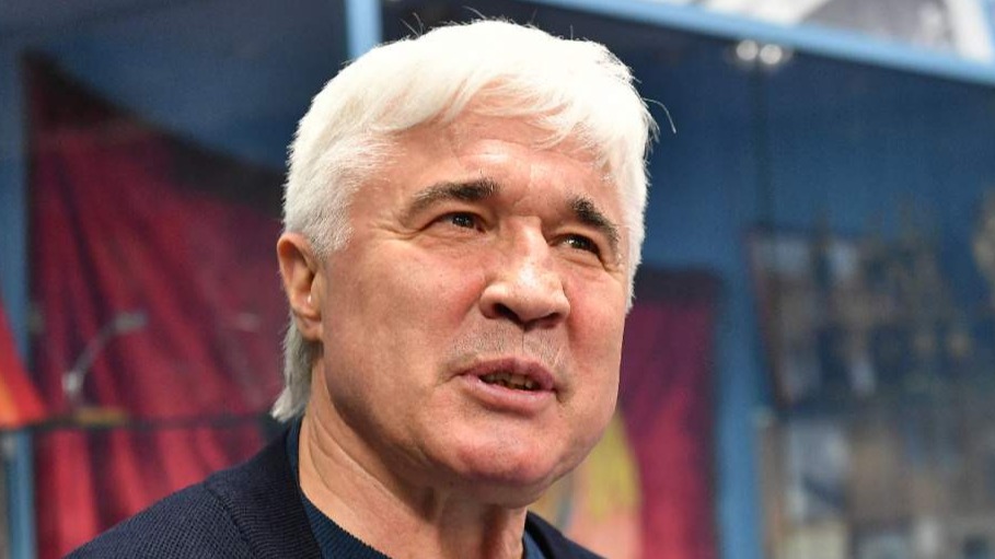 Ловчев считает, что «Локомотив» не использует сильные стороны Дзюбы