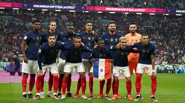 Игроки сборной Франции призвали протестующих прекратить беспорядки в стране