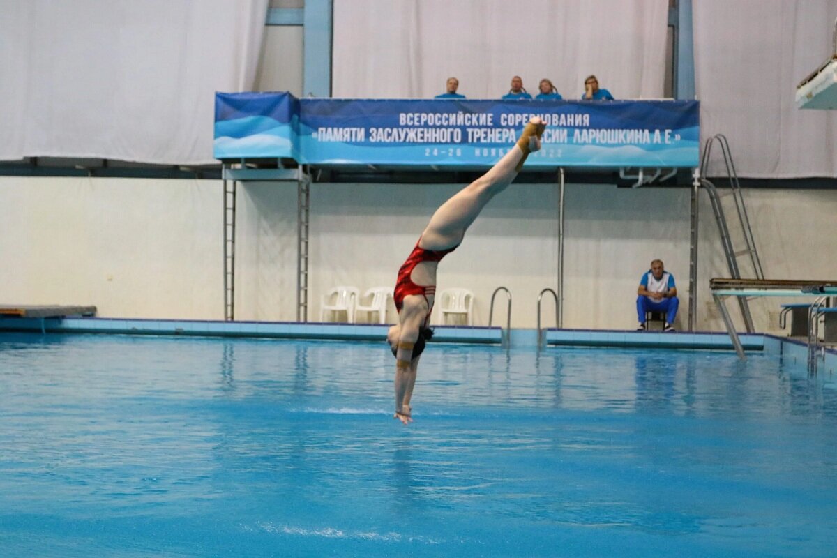 Кузина победила в прыжках в воду с трехметрового трамплина на Играх БРИКС