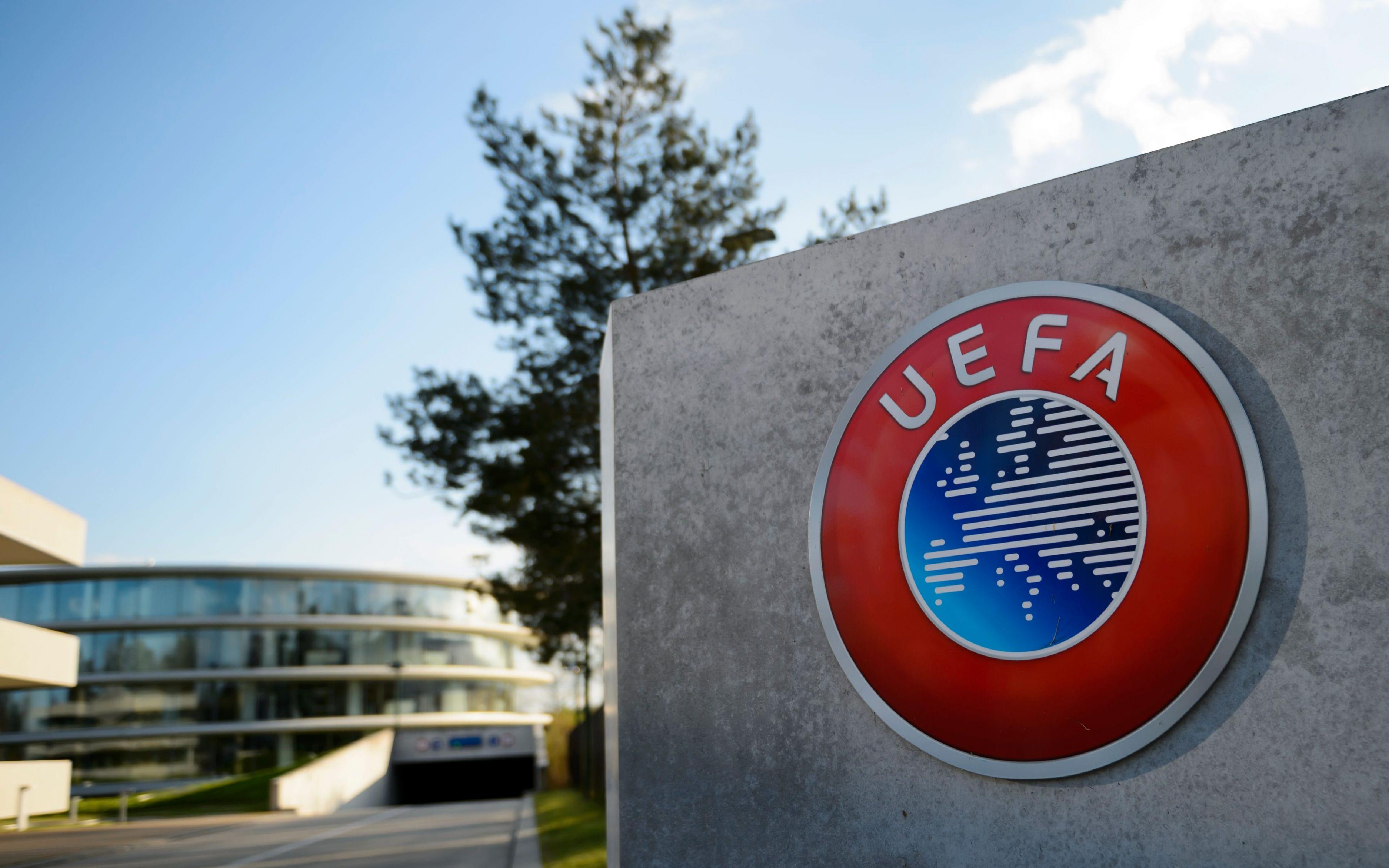 Футбольный совет УЕФА обсудит вопросы судейства на первом в истории заседании