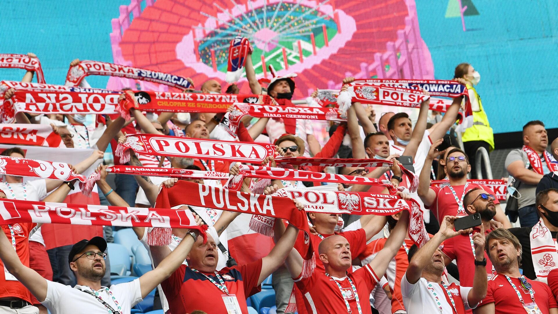 Четырёх футболистов сборной Польши U-17 отстранили перед ЧМ за распитие алкоголя