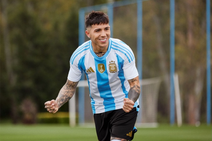 Сборная Аргентины показала новые комплекты форм на Кубок Америки-2024