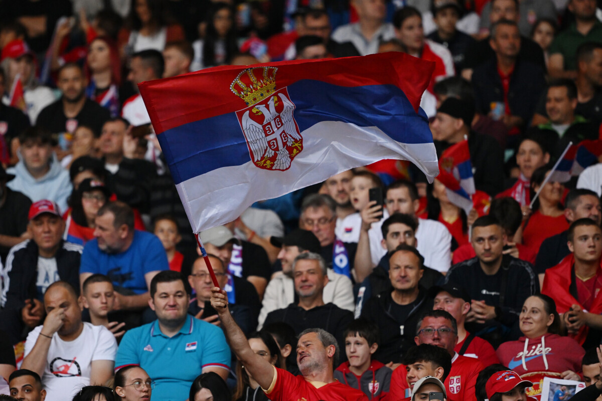 УЕФА начал дисциплинарное разбирательство в отношении сборной Сербии