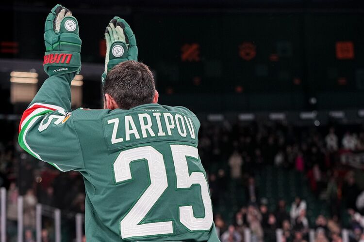 Перед стартом прощального матча Зарипова «Ак Барс» вывел из обращения 25-й номер хоккеиста
