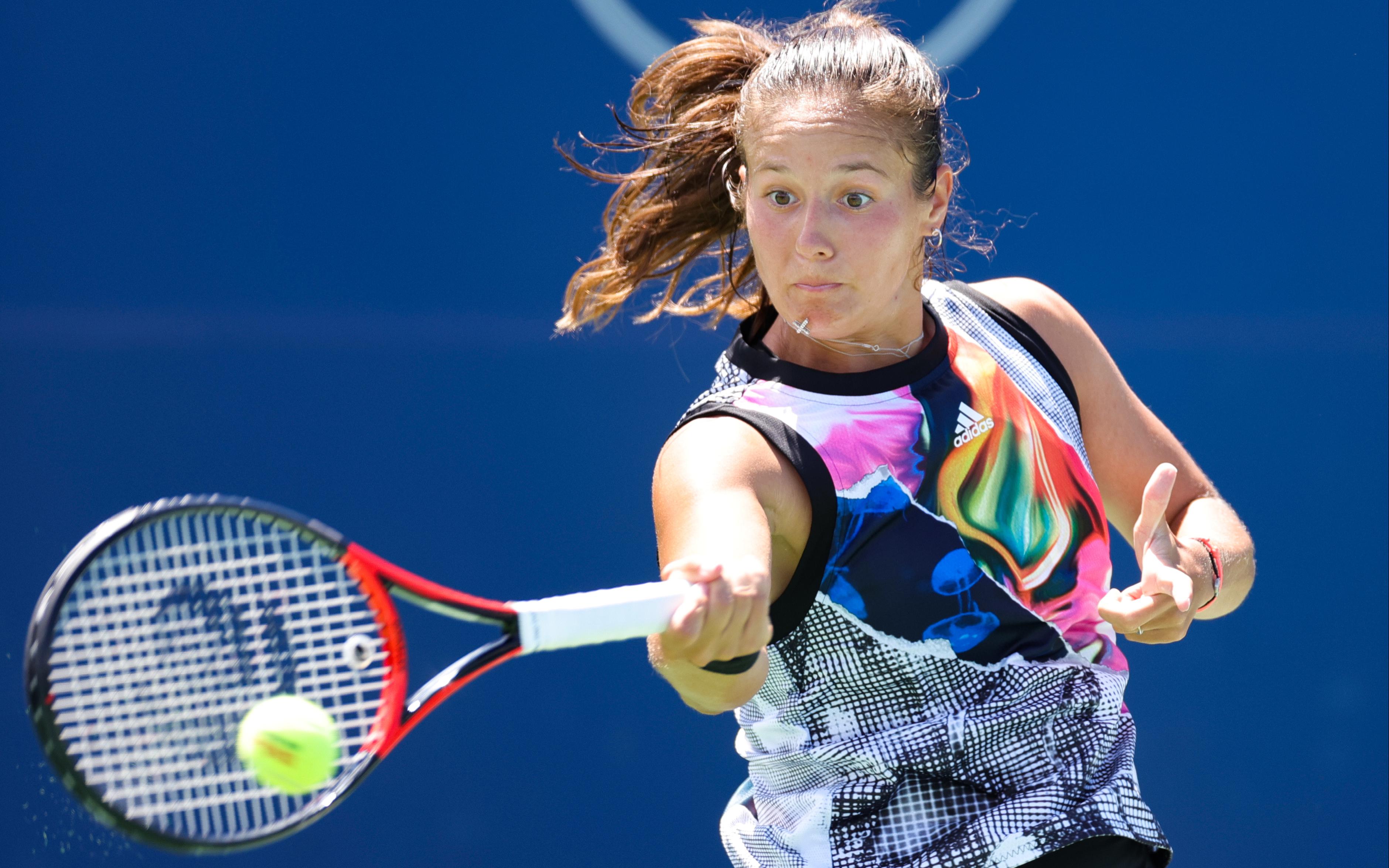 Касаткина обыграла Павлюченкову во втором круге турнира в Мадриде