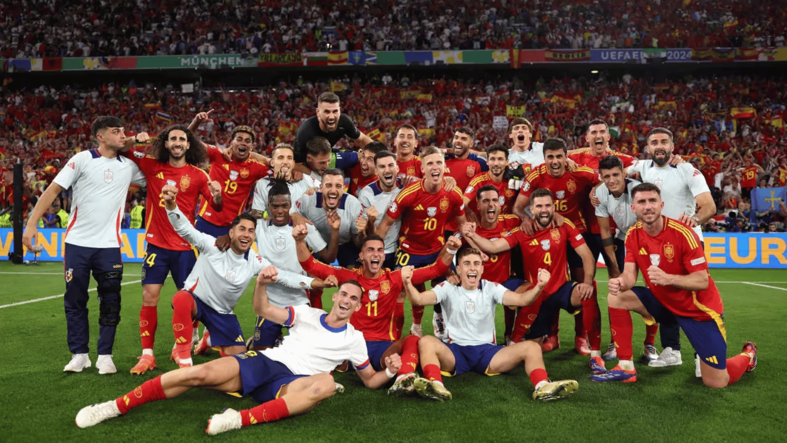 Сборной Испании вручили трофей за победу на чемпионате Европы-2024