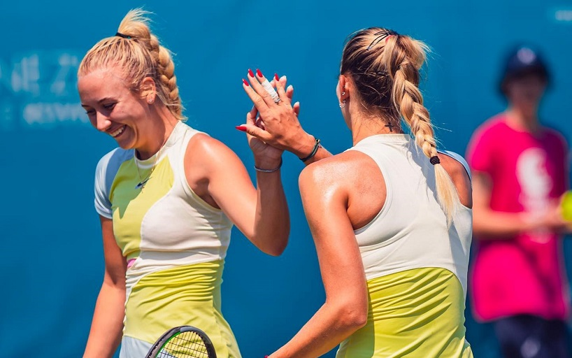 Россиянки Потапова и Сизикова вышли во второй круг парного турнира Australian Open