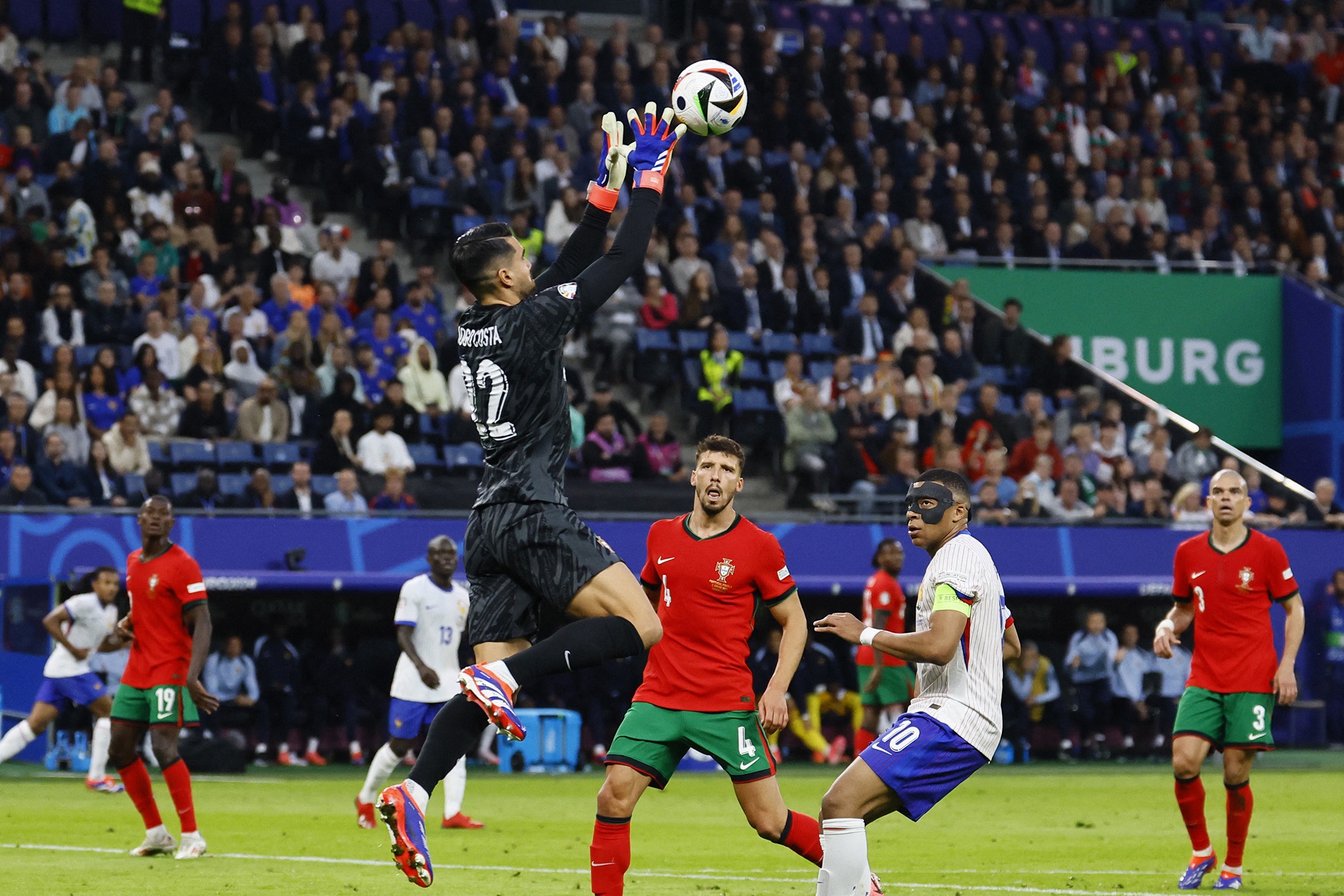 Франция и Португалия не смогли открыть счёт в основное время четвертьфинала Евро-2024