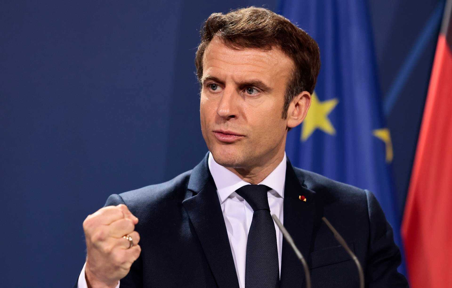 Президент Франции Макрон на время ОИ-2024 предложит России прекращение огня