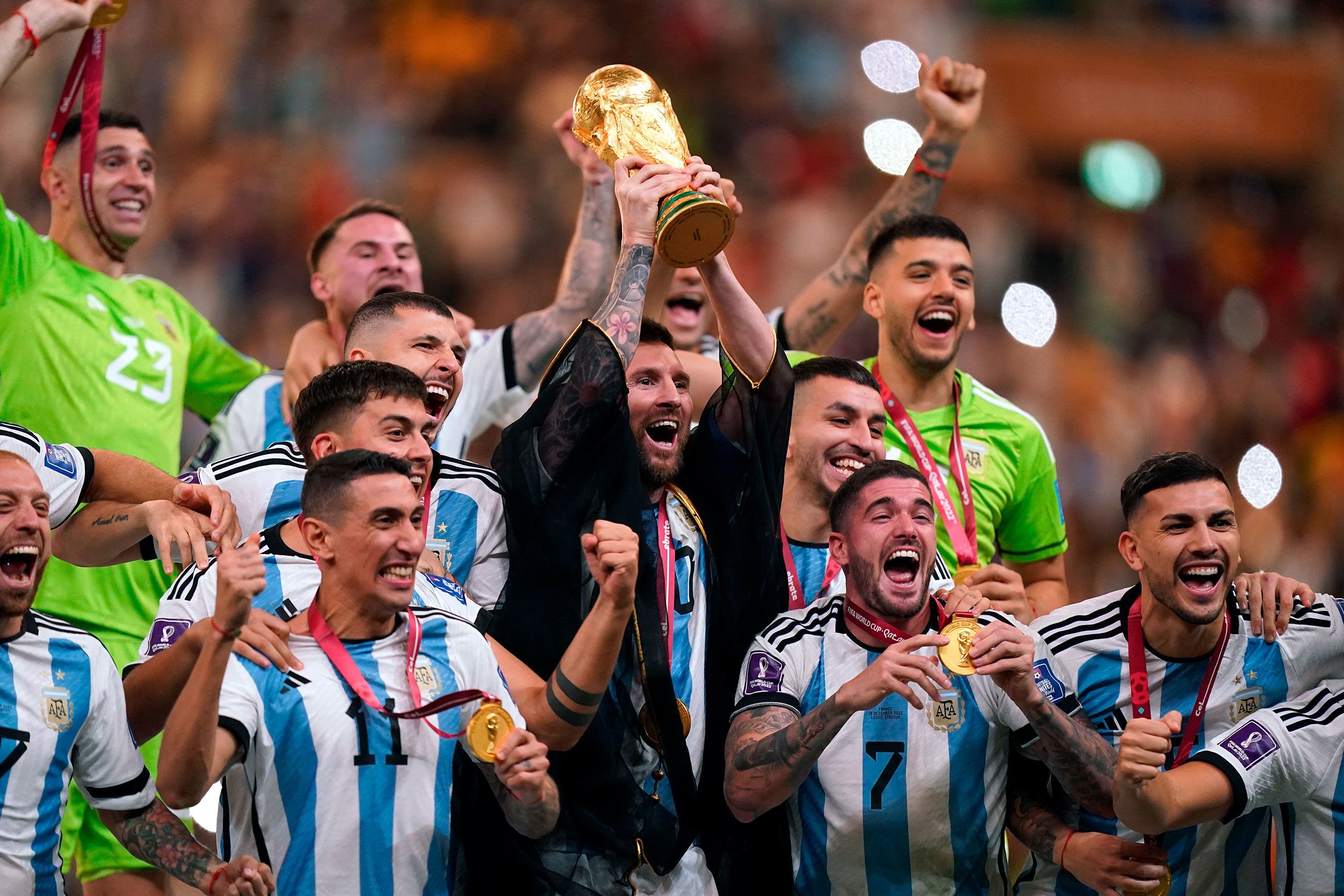 Сборная Аргентины празднует победы на ЧМ-2022 в Катаре