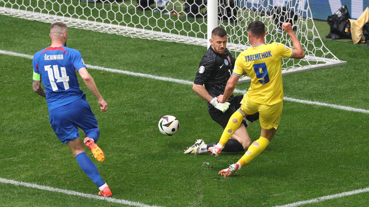 Яремчук стал лучшим бомбардиром в истории сборной Украины на Евро
