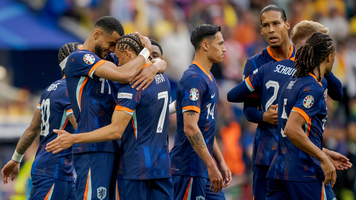 Нидерланды разгромили Румынию в матче 1/8 финала Евро-2024