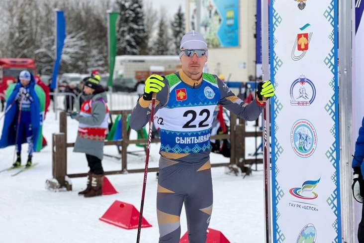 Лыжник Белов победил в мужском масс-старте на чемпионате России в Мончегорске