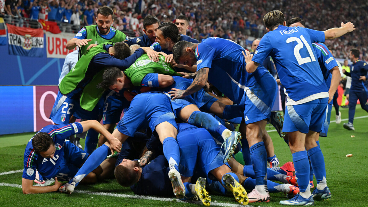 Сборные Италии и Швейцарии образовали первую пару плей-офф Евро-2024