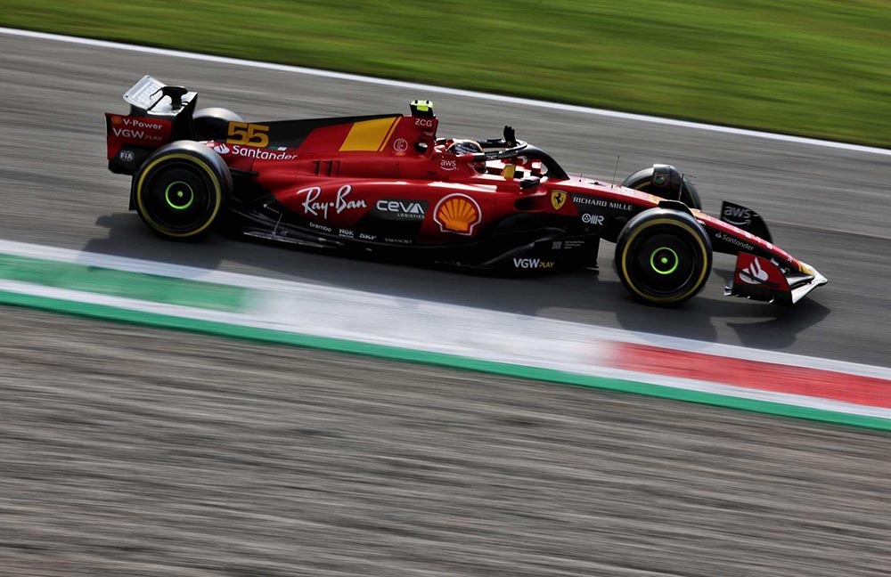 Сайнс стал лучшим в квалификации Гран-при Италии, Ферстаппен – второй