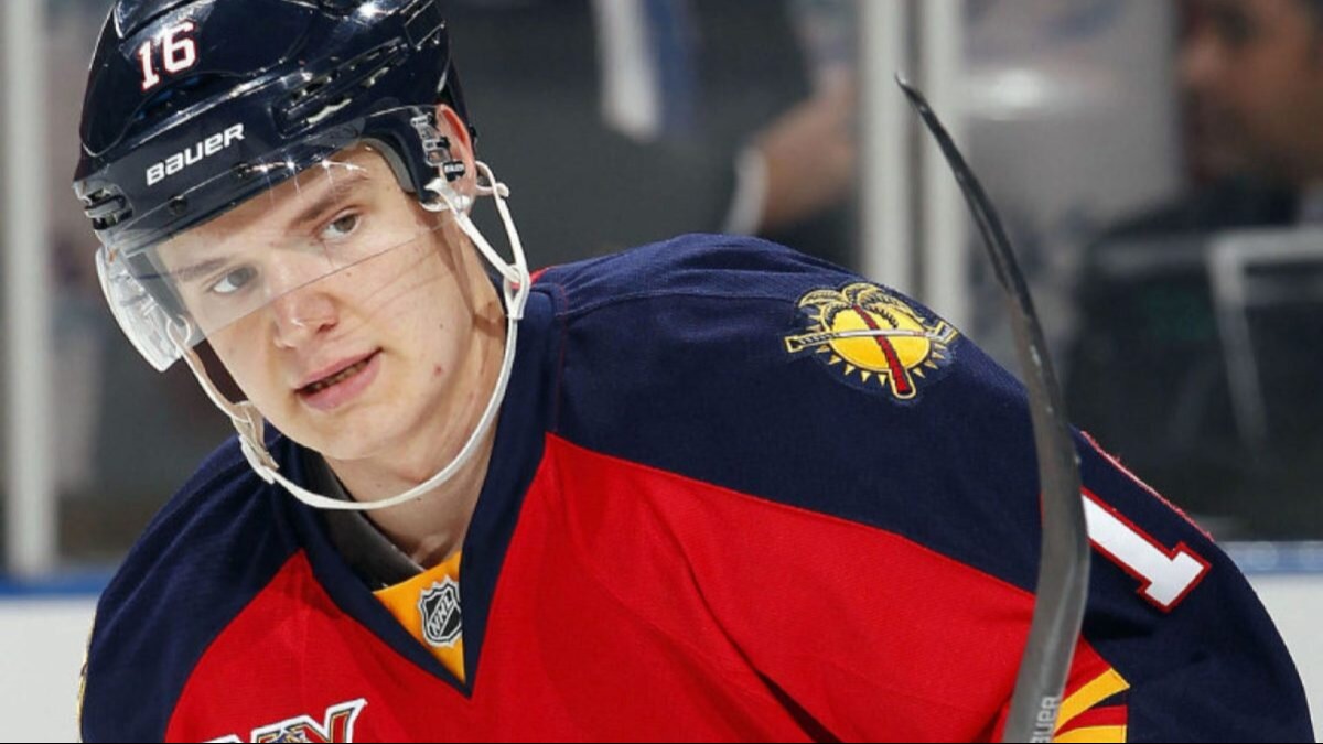 Барков отдал голевую передачу в матче НХЛ с «Оттавой»