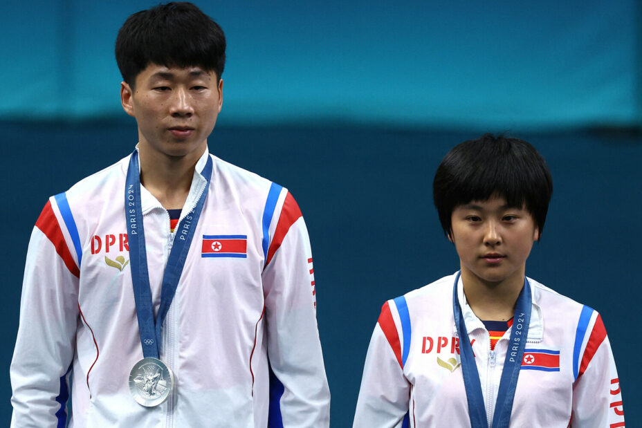 Дуэт игроков в пинг-понг из КНДР принёс своей стране первую медаль ОИ-2024