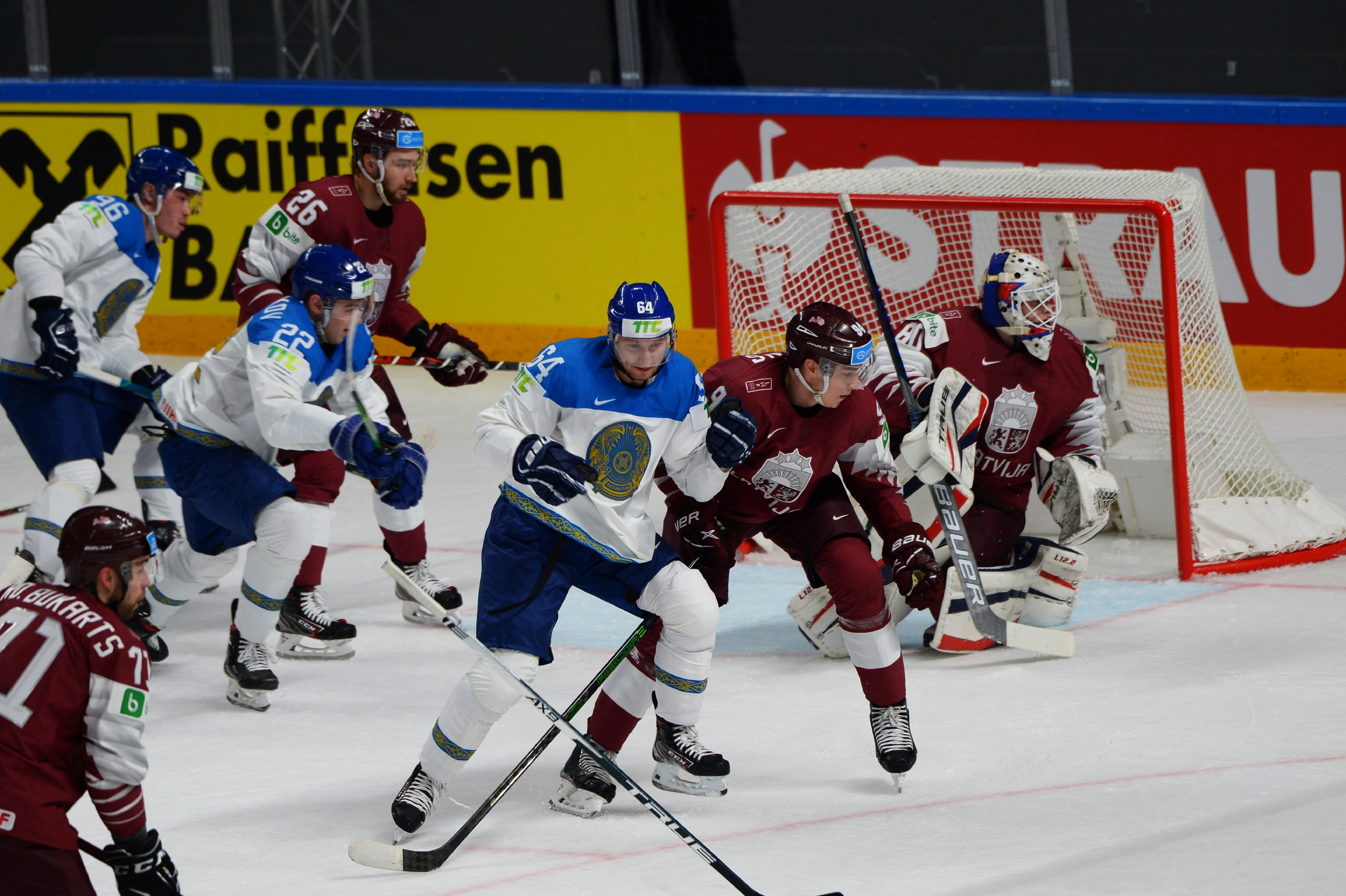 Казахстан уступил Латвии в матче чемпионата мира-2024 по хоккею