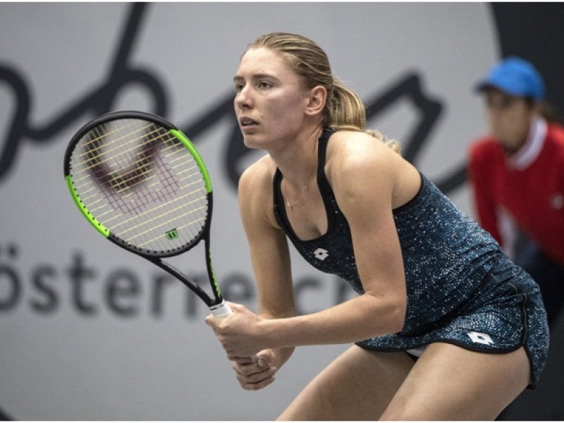 Александрова обыграла Корне и вышла в третий круг турнира в Мадриде