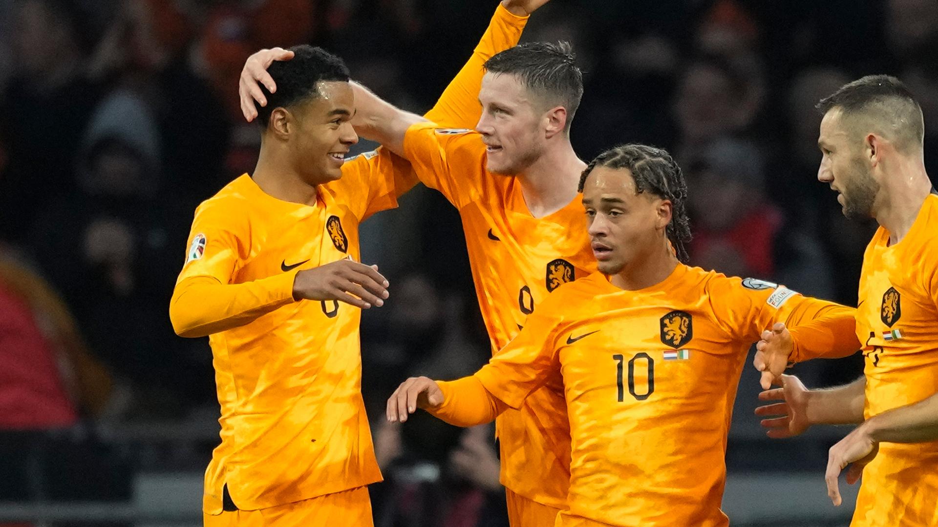 Голландцы впервые за 20 лет в полуфинале? Выбираем ставки на матч Нидерланды – Турция