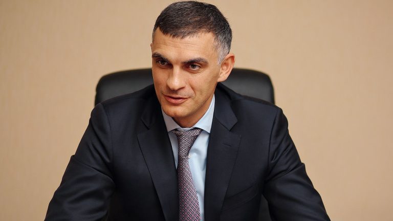 Габулов назвал правильным шагом допуск клубов Крыма к лицензированию в РФС