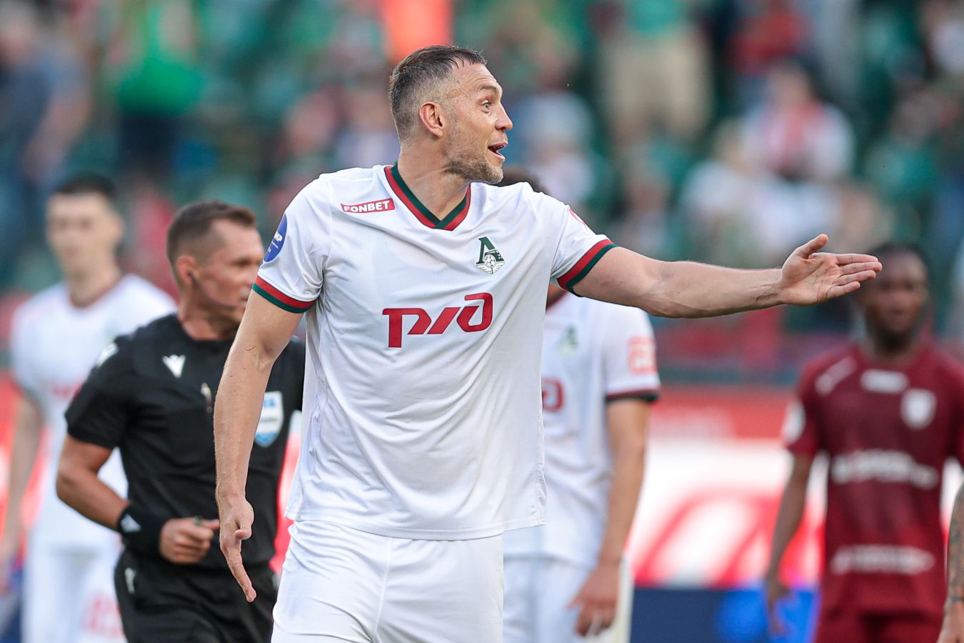Дзюба и Пиняев вошли в стартовый состав «Локомотива» на матч с «Оренбургом»