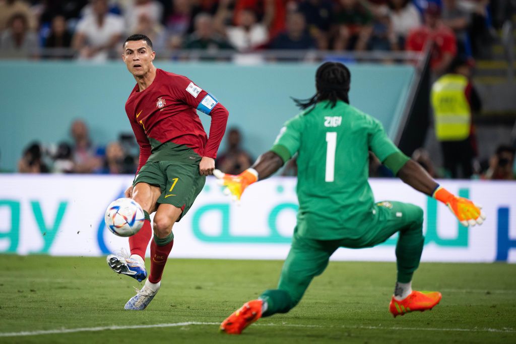 Сборная Португалии обыграла со счетом 2:0 команду Уругвая в матче группового этапа ЧМ-2022 в Катаре
