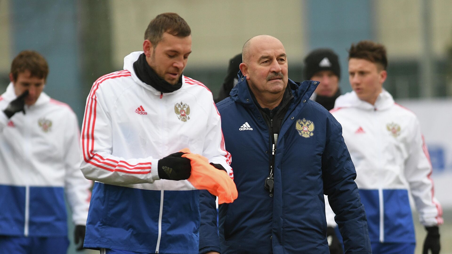 Черчесов отреагировал на возможный переход Дзюбы в «Ференцварош»