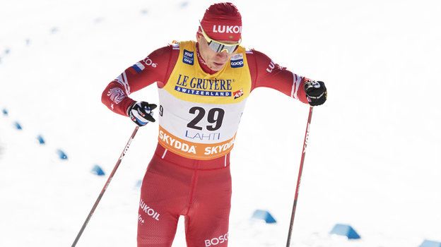 Коростелев победил в спринте на первом этапе Кубка России по лыжным гонкам, Большунов стал шестым в финале
