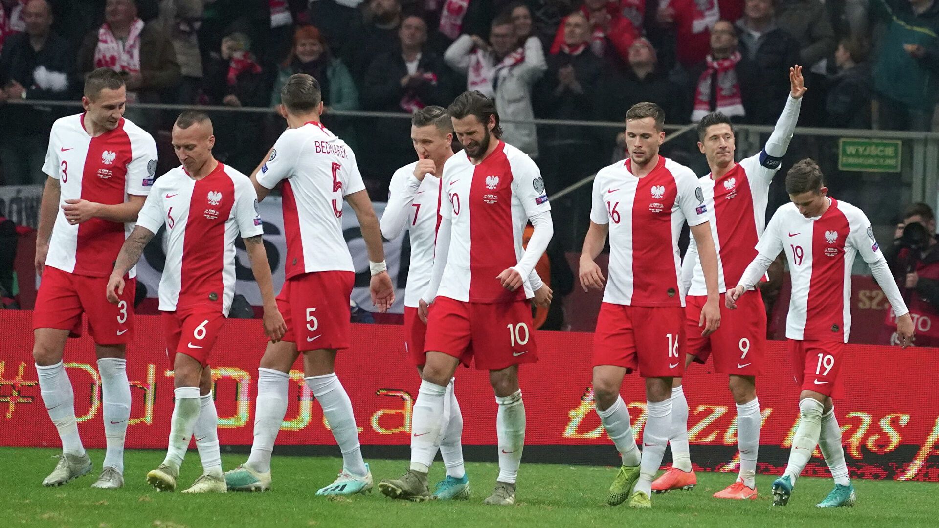 Сборная Польши по футболу автоматически вышла в финал отбора чемпионата мира 2022 года