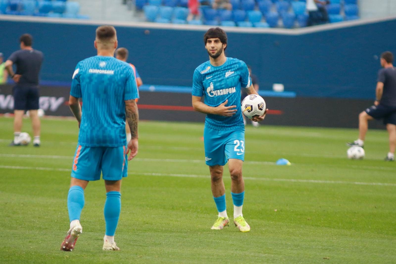 Защитник «Зенита» Адамов останется в клубе как минимум до конца сезона