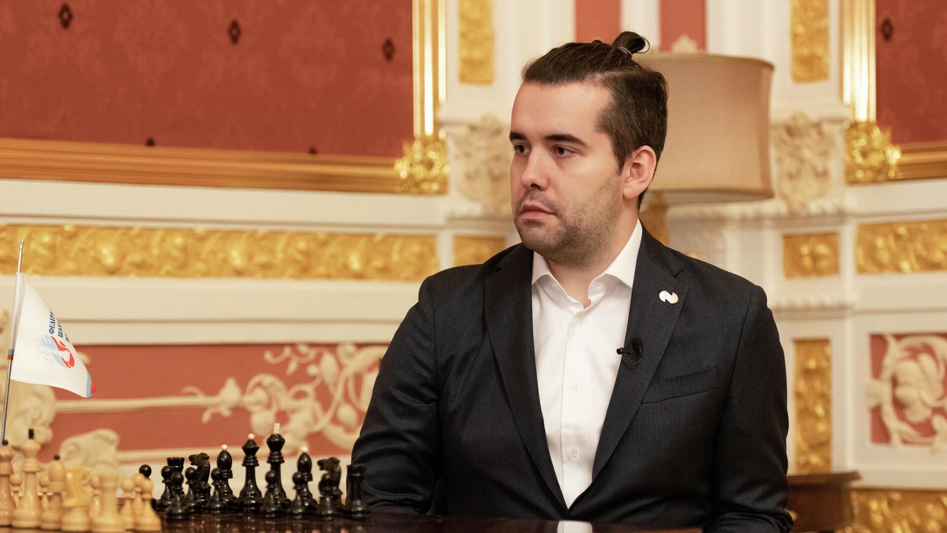 Российский гроссмейстер Непомнящий сыграл вничью с американцем Фабиано Каруаной
