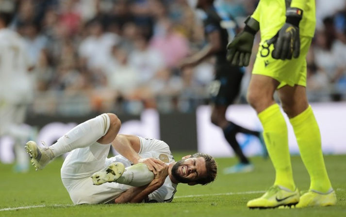 Защитник «Реала» Начо выбыл на 2,5 месяца из-за травмы
