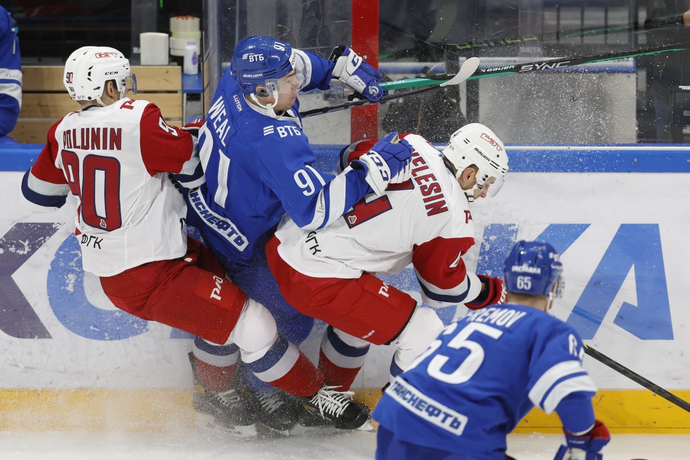 Форвард московского «Динамо» Уил заявил, что игрокам НХЛ достало играть в политические игры