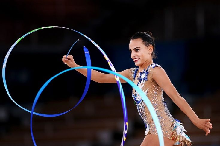 Олимпийская чемпионка по художественной гимнастике Линой Ашрам завершила карьеру