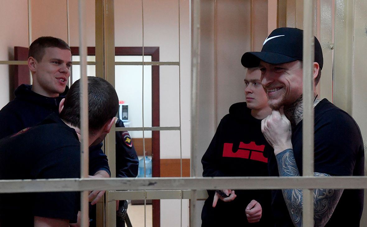 Павел Мамаев и Александр Кокорин в тюрьме