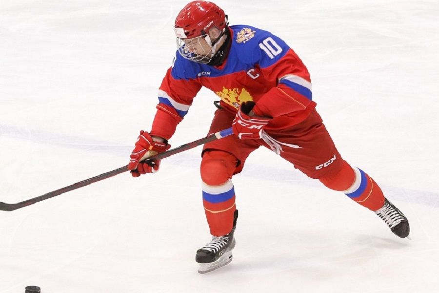 Защитник молодежной сборной России по хоккею Кирсанов оценил роль Мичкова в команде