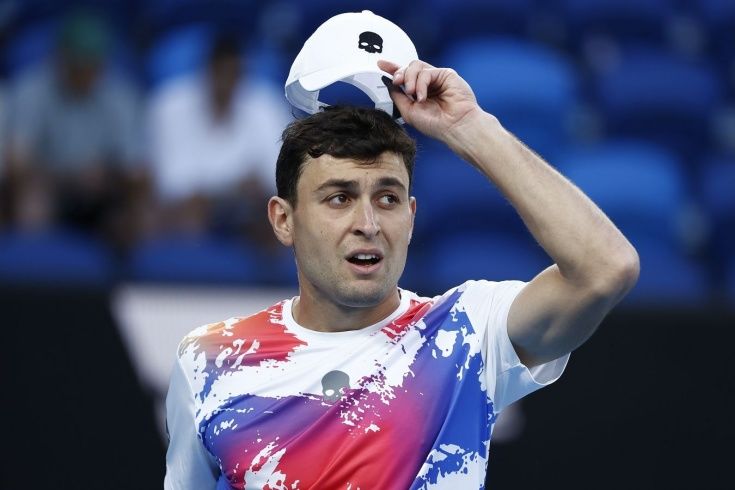 Карацев не смог выйти во второй круг теннисного «Мастерса» в Париже