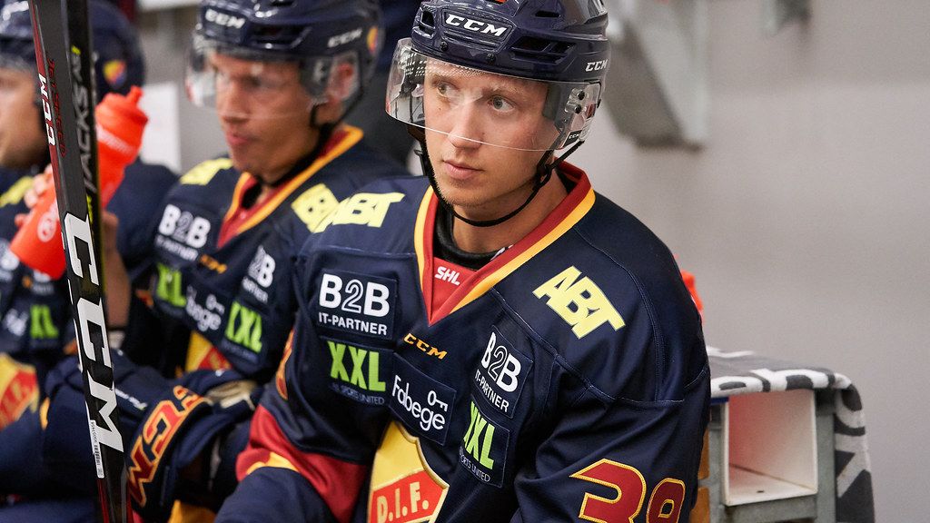 Шведский защитник «Оттавы» Альсинг продолжит карьеру в «Барысе»