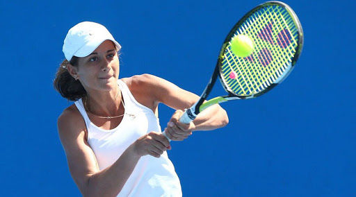 Гасанова сенсационно обыграла Плишкову и вышла в третий круг турнира в Абу-Даби