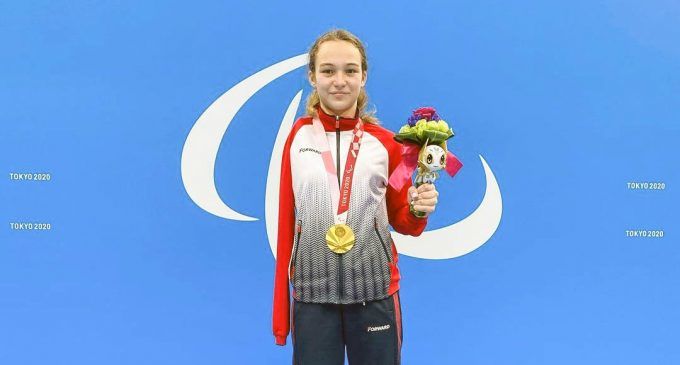 Пловчиха Ищиулова завоевала третью медаль на Паралимпиаде, став второй на дистанции 100 метров баттерфляем