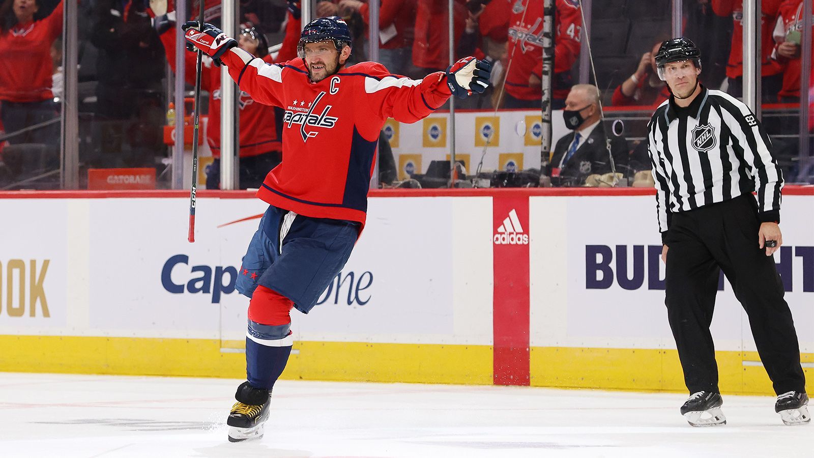 Овечкин признан первой звездой октября в НХЛ